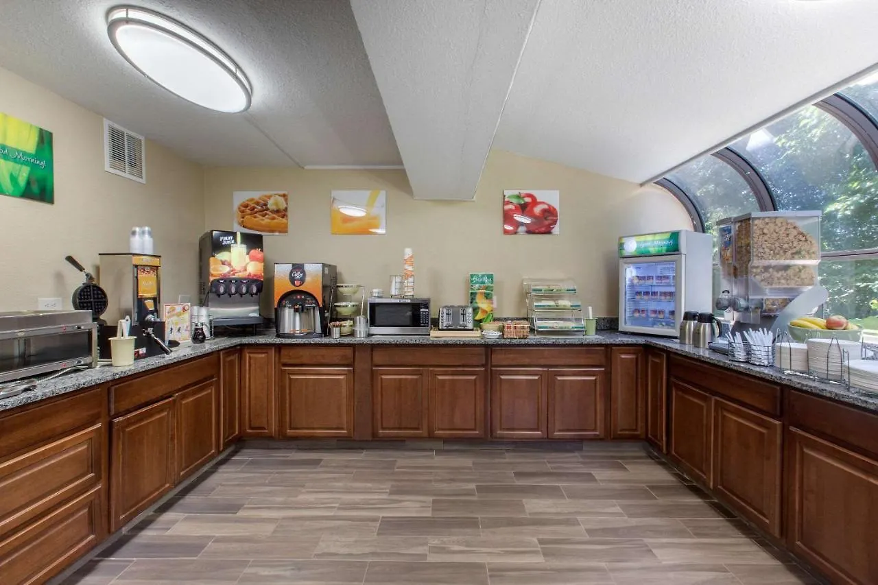 Quality Inn Airport-Near Uptown Charlotte 2*,  Estados Unidos da América