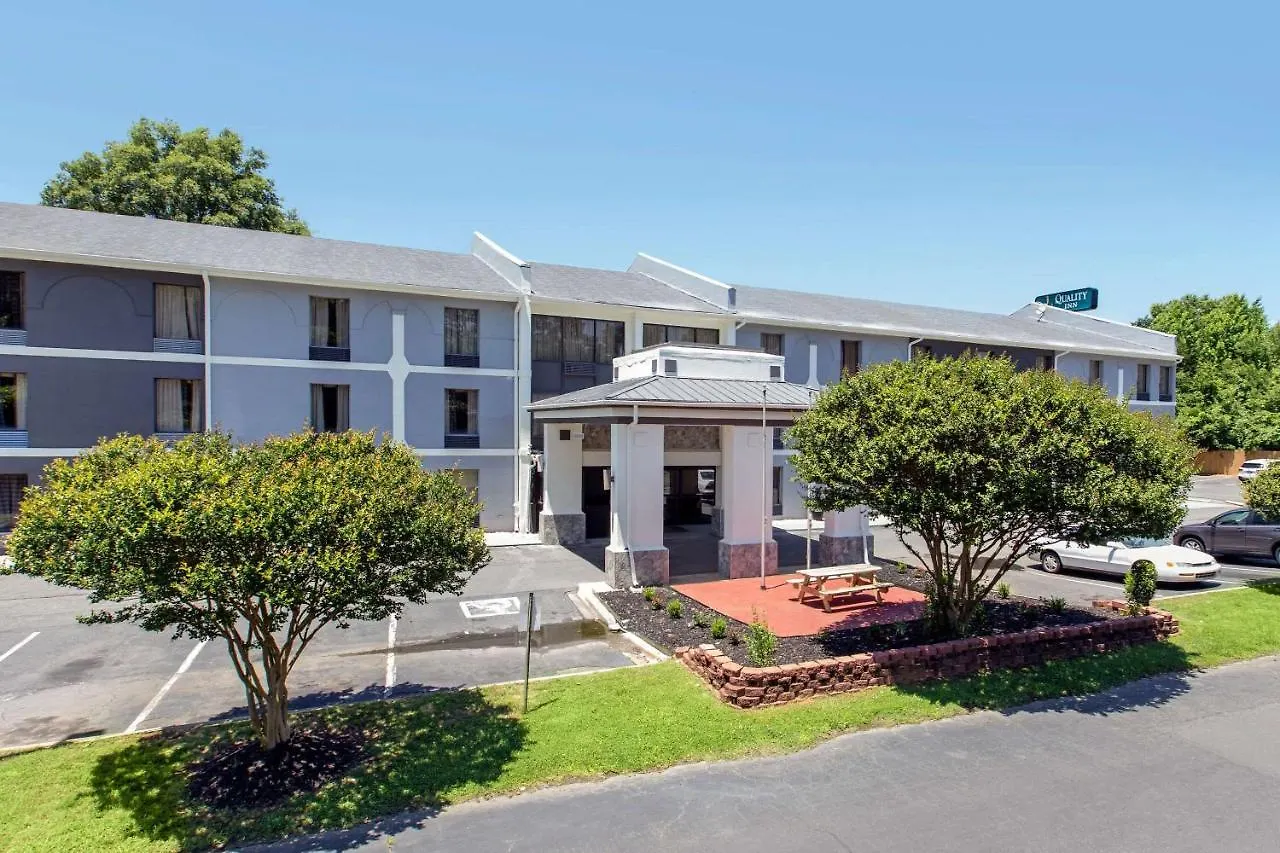 Hotel Quality Inn Airport-Near Uptown Charlotte