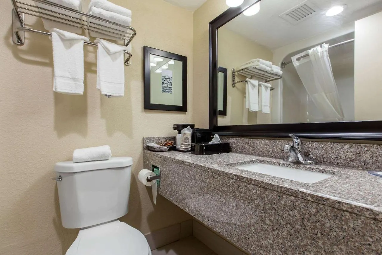 Quality Inn Airport-Near Uptown Charlotte Hotel