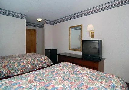 Quality Inn Airport-Near Uptown Charlotte 2*,
