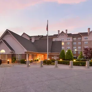 Hotel By Marriott Piper Glen